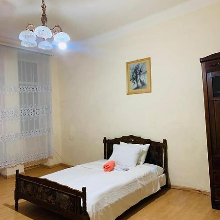 Infinity Hostel & Tour Jerevan Buitenkant foto